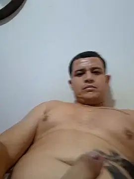 comcoroas online show from February 23, 2025, 2:51 am