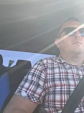 Snapshot of Mike8523 chatting on September 21, 2025, 8:41 am Mike8523 online show from September 21, 2025, 8:41 am