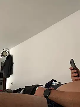 Snapshot of Mike8523 chatting on October 27, 2025, 1:01 pm Mike8523 online show from October 27, 2025, 1:01 pm