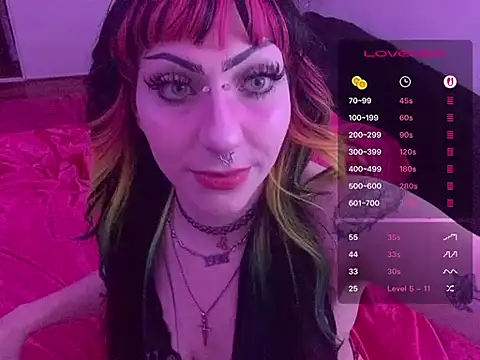 Snapshot of ChrryFoxx chatting on June 17, 2026, 11:31 am ChrryFoxx online show from June 17, 2026, 11:31 am