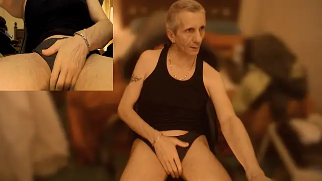 maxdaddy690 online show from January 18, 2025, 11:22 pm