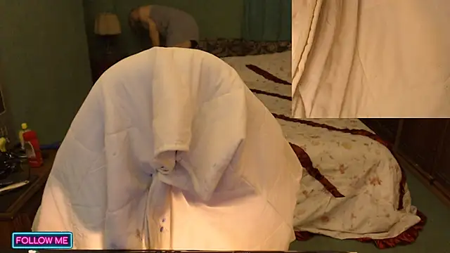 maxdaddy690 online show from December 2, 2024, 9:01 pm