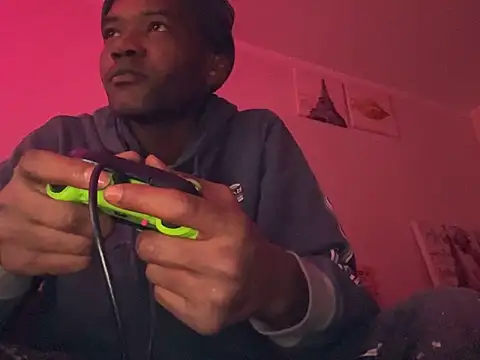 Snapshot of YODAPESOS chatting on November 4, 2025, 4:05 am YODAPESOS online show from November 4, 2025, 4:05 am