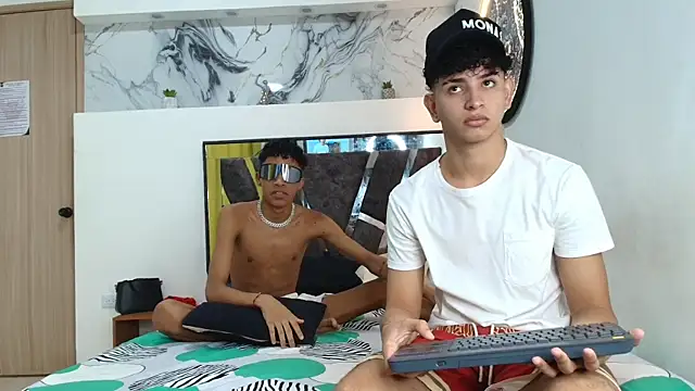 KING OFF BOYS online show from September 23, 2025, 1:18 pm