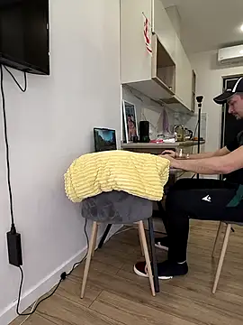 Snapshot of _KissMyAss_ chatting on March 22, 2026, 11:23 am KissMyAss online show from March 22, 2026, 11:23 am