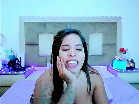 indiantopaz694u online show from April 28, 2026, 4:44 pm