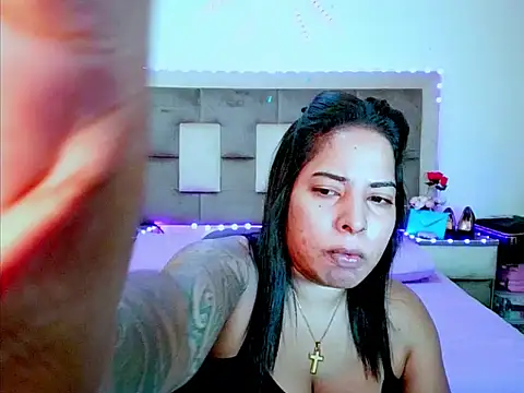 Snapshot of indiantopaz694u chatting on May 27, 2026, 4:31 am indiantopaz694u online show from May 27, 2026, 4:31 am