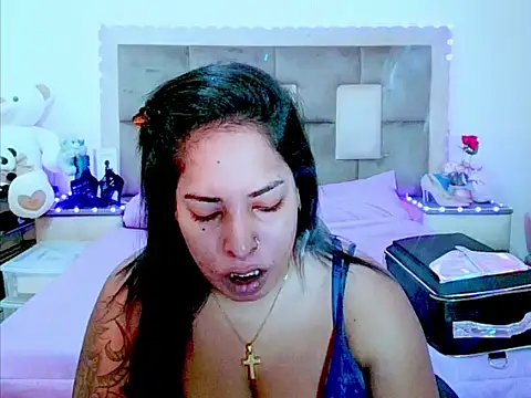 Snapshot of indiantopaz694u chatting on June 3, 2026, 4:35 am indiantopaz694u online show from June 3, 2026, 4:35 am