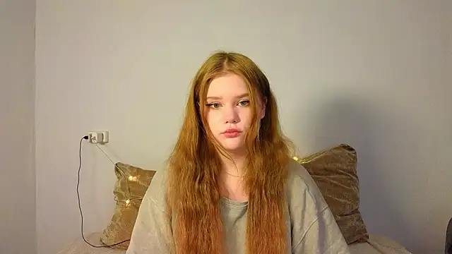 LaseyMoon online show from February 6, 2026, 7:59 am