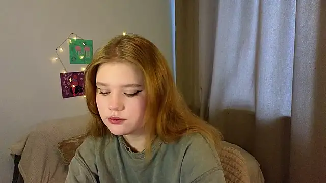 LaseyMoon online show from March 20, 2026, 4:46 am