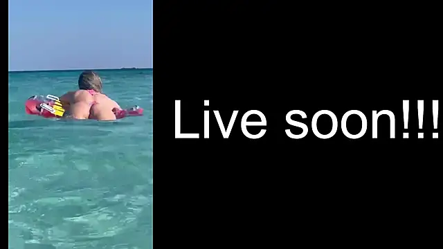  Allie  online show from October 20, 2025, 4:25 am