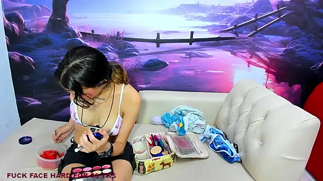 hot littlenaughty online show from March 3, 2025, 5:09 pm