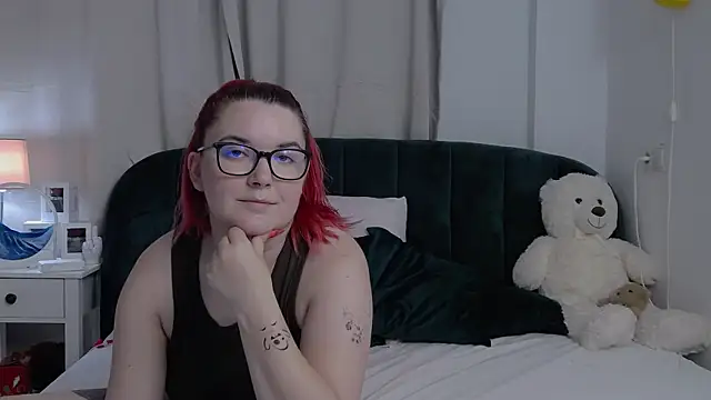 KailyKay online show from August 5, 2026, 6:02 pm