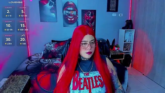 Snapshot of Veronika_metal chatting on September 18, 2025, 5:21 am Veronika metal online show from September 18, 2025, 5:21 am