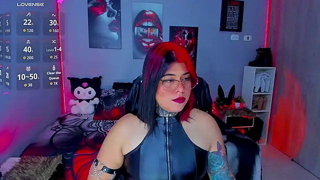 Snapshot of Veronika_metal chatting on October 3, 2025, 1:12 pm Veronika metal online show from October 3, 2025, 1:12 pm