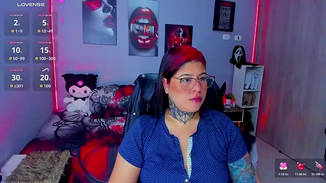 Snapshot of Veronika_metal chatting on October 30, 2025, 4:44 am Veronika metal online show from October 30, 2025, 4:44 am