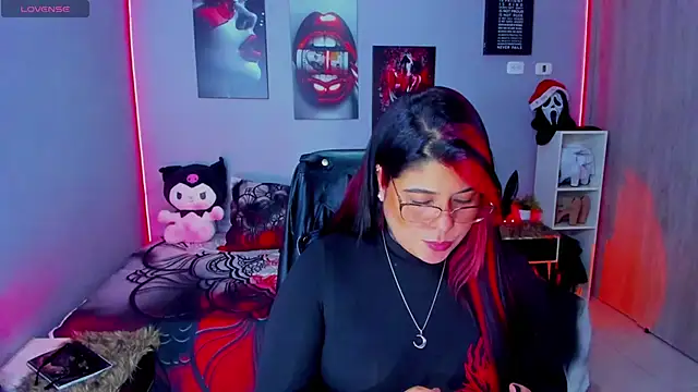 Snapshot of Veronika_metal chatting on November 26, 2025, 8:42 pm Veronika metal online show from November 26, 2025, 8:42 pm