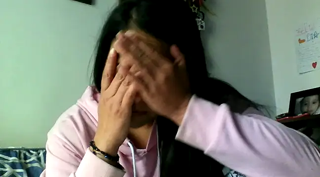 Escarcha-blue online show from March 22, 2025, 10:15 pm