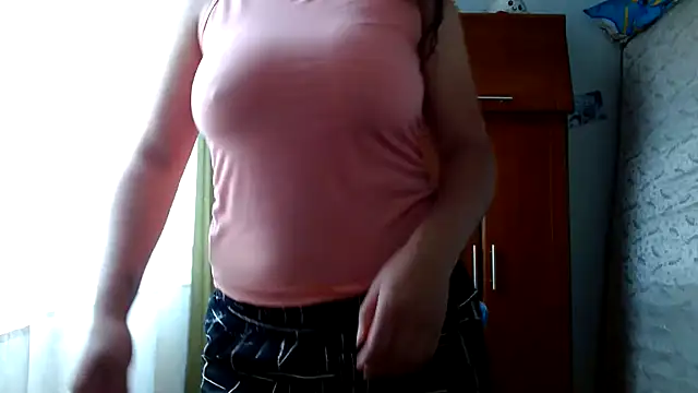 Escarcha-blue online show from April 29, 2026, 2:43 pm