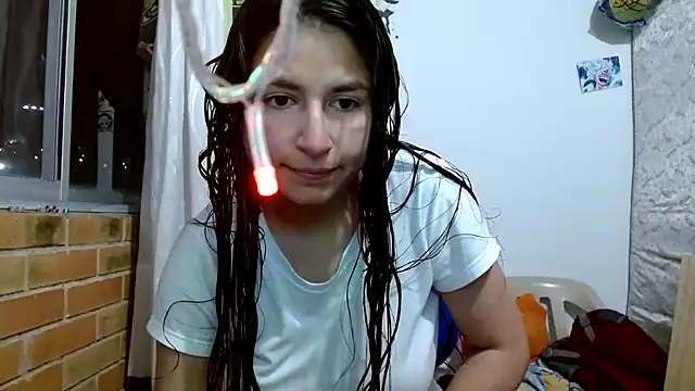 Escarcha-blue online show from November 6, 2025, 12:58 am