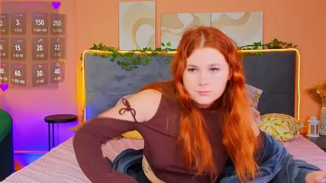 Eva Starlight online show from October 7, 2025, 4:13 am