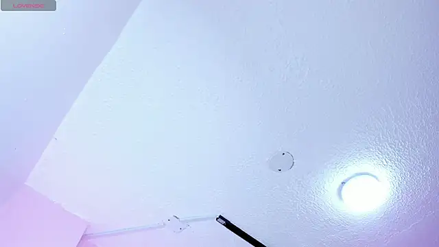 Agata Grubisic online show from October 4, 2025, 4:25 am