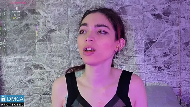 MaeveKuro online show from October 4, 2025, 3:08 am