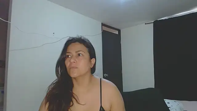 roxanasexy2025 online show from September 27, 2025, 12:22 pm