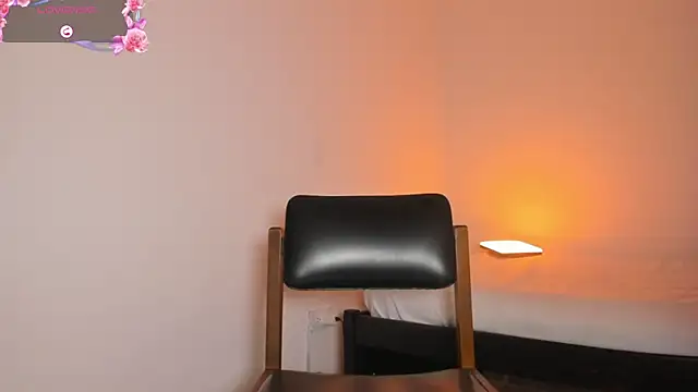 SamanthaLara online show from September 26, 2025, 11:50 am