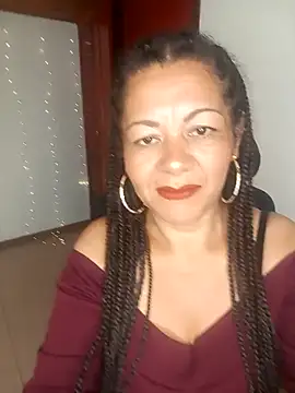 JulianaSanchez78 online show from February 27, 2025, 1:17 pm