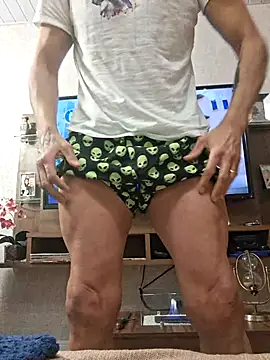 Snapshot of juniortche1313 chatting on July 10, 2026, 2:11 am juniortche1313 online show from July 10, 2026, 2:11 am
