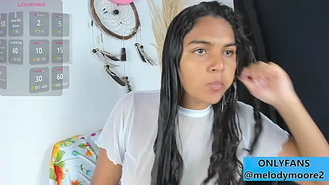 Melodymoore  online show from September 17, 2025, 10:12 pm