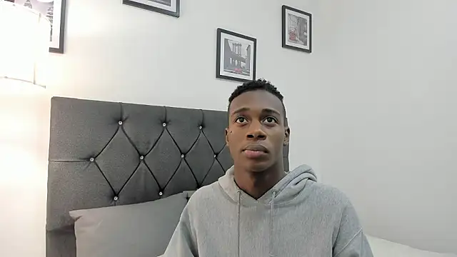 noah johes online show from March 12, 2026, 3:12 am