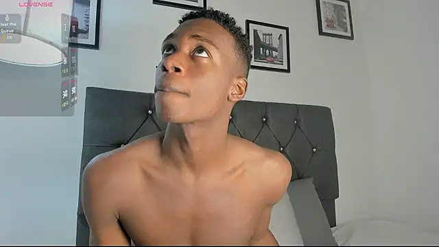 noah johes online show from March 22, 2026, 3:32 am