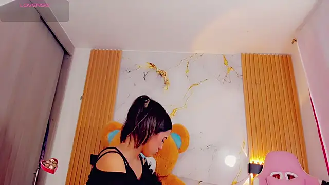 ValeriCardenas online show from September 10, 2025, 1:59 am