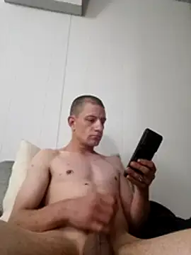 Snapshot of billcracky chatting on July 1, 2026, 9:31 am billcracky online show from July 1, 2026, 9:31 am