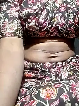 Snapshot of Anitabhabi_2 chatting on November 21, 2025, 7:51 am Anitabhabi 2 online show from November 21, 2025, 7:51 am