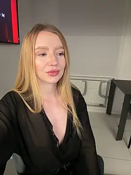 Snapshot of EvaBrooklyn chatting on February 27, 2025, 6:31 pm EvaBrooklyn online show from February 27, 2025, 6:31 pm