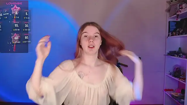 Strawberry juli online show from March 28, 2026, 11:33 am