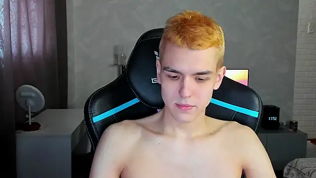 TravisRevas online show from March 8, 2025, 10:54 am