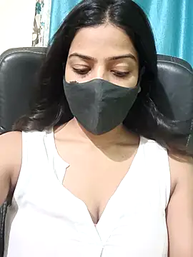 CRAZY  BITE online show from June 10, 2026, 7:04 pm