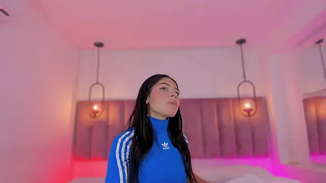 Haily b online show from December 18, 2025, 8:01 pm