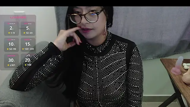 Snapshot of AnnaPerez_ chatting on February 27, 2026, 9:36 pm AnnaPerez online show from February 27, 2026, 9:36 pm