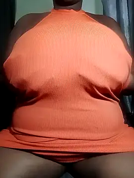 wamie12 online show from April 24, 2026, 9:39 pm