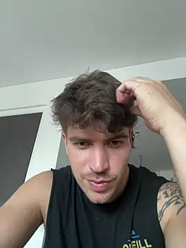 Snapshot of shuki0101 chatting on February 24, 2026, 8:10 pm shuki0101 online show from February 24, 2026, 8:10 pm