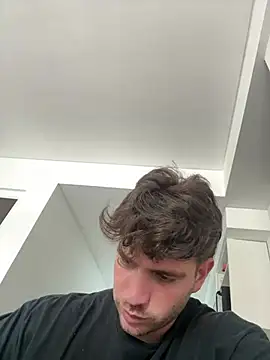 Snapshot of shuki0101 chatting on January 13, 2026, 3:05 pm shuki0101 online show from January 13, 2026, 3:05 pm