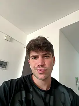 Snapshot of shuki0101 chatting on January 14, 2026, 9:07 pm shuki0101 online show from January 14, 2026, 9:07 pm