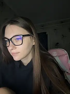 MrrKate online show from November 19, 2025, 2:00 am