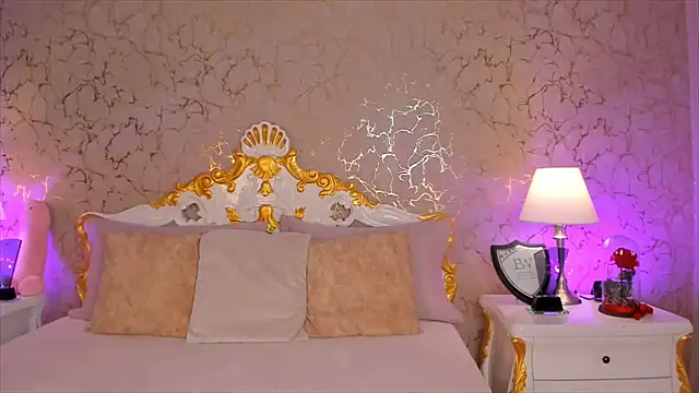 ScarlettWallace online show from October 4, 2025, 5:47 pm