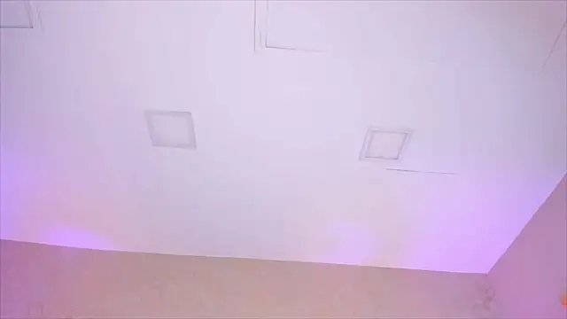 ScarlettWallace online show from December 15, 2025, 8:36 pm